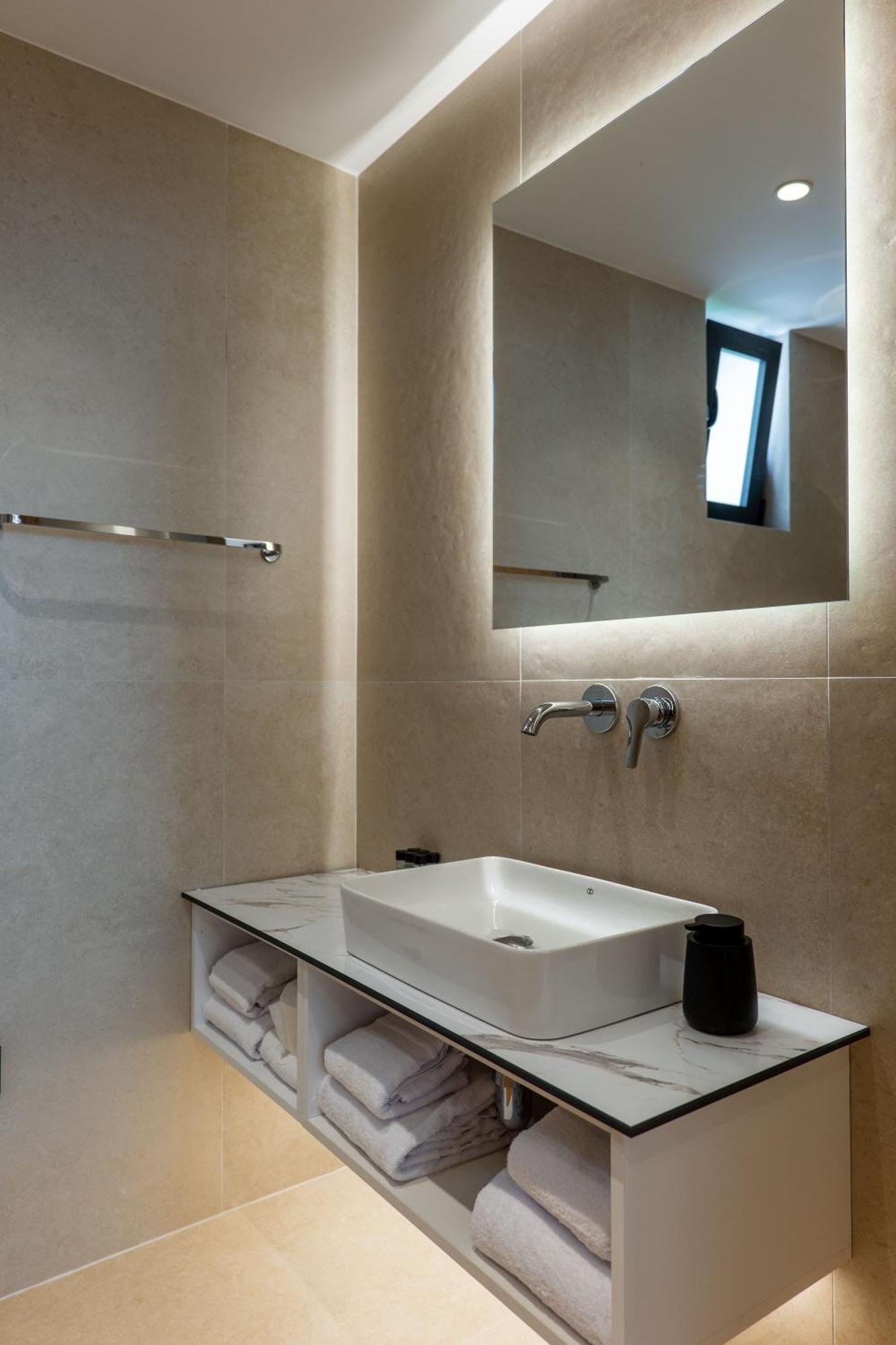 Austin Boutique Hotel Sarande Exterior photo