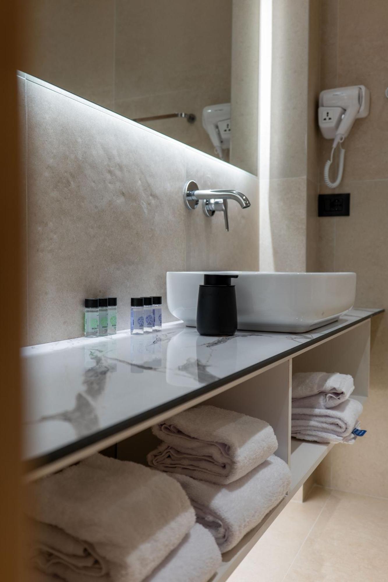 Austin Boutique Hotel Sarande Exterior photo